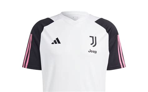 Bestel Juventus shirts en tenues online 